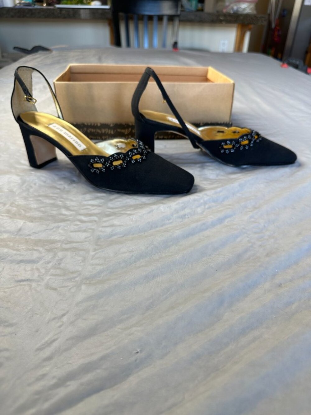 Ann Marino Womens Town Jewels Black Heels Beaded Slingback 7.5 Buckle Pumps - Picture 2 of 7